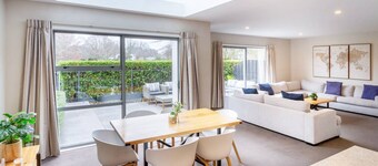 The Willows Parkside Retreat