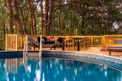 Retreat:HotTub•FirePit•Sauna•GameRm•Pool•Playroom