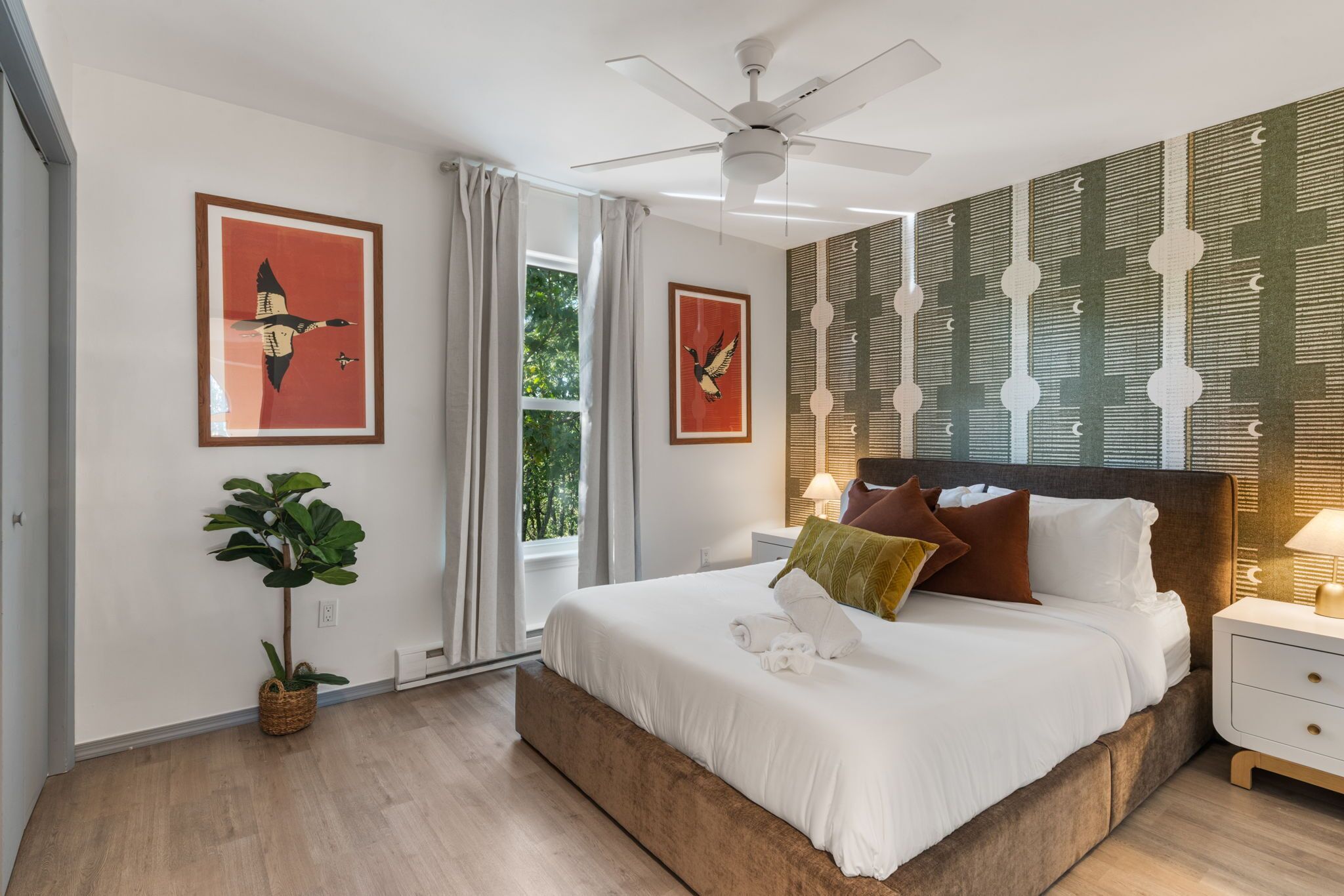 5 Schlafzimmer, Bügeleisen/Bügelbrett, WLAN, Bettwäsche