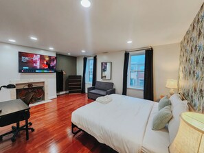 4 Schlafzimmer, Schreibtisch, Bügeleisen/Bügelbrett, Reisekinderbett