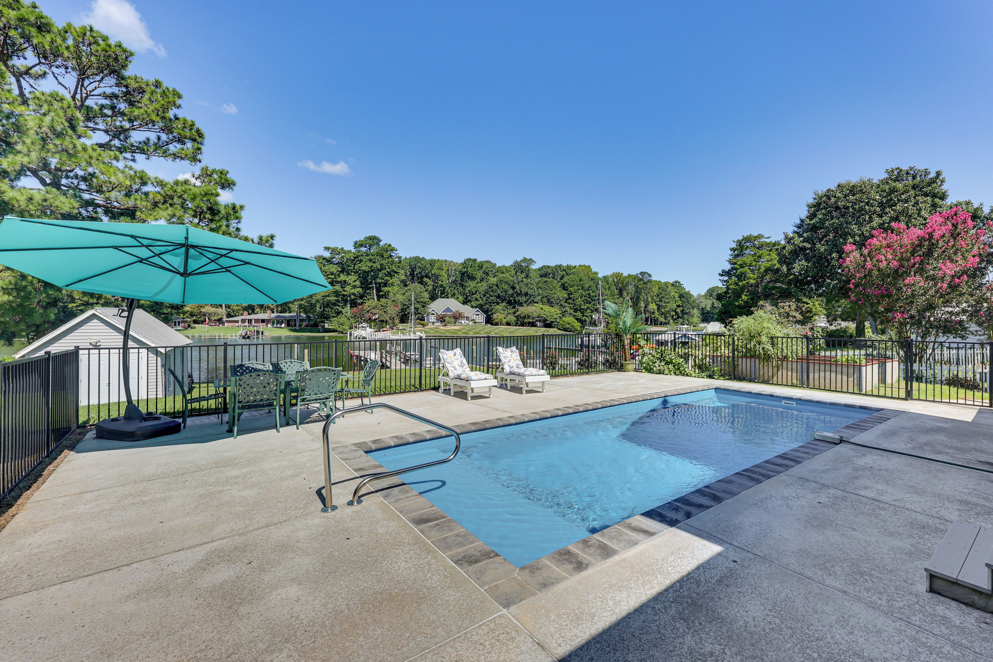 Reedville Vacation Rental | 5BR | 2.5BA | Stairs Required | 2,500 Sq Ft