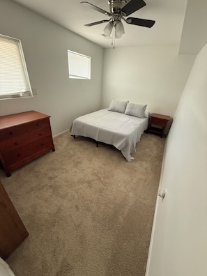 3 bedrooms, WiFi, bed sheets