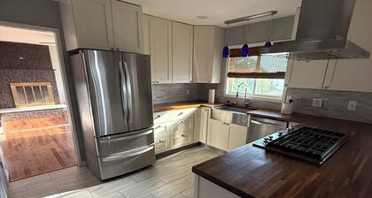 Spacious 3-bedroom Lakeview Home Centrally Located in Quiet Neighborhood