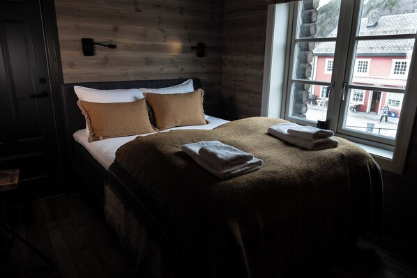 Deluxe Double Room, City View