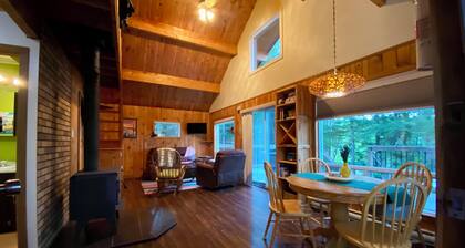 The Morehouse Lake House Chalet