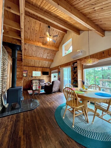The Morehouse Lake House Chalet