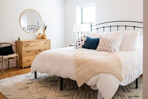 3 bedrooms, free WiFi, bed sheets