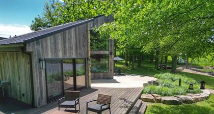 Lakeside Chalet | Private Lake | Hot Tub | Views