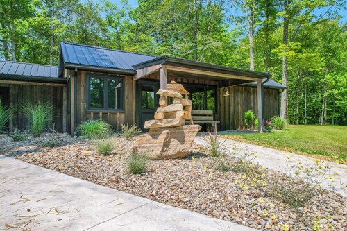 Woodside Ranch House w/ Hot Tub, Private Deck & Scenic Trails in  Wine Country