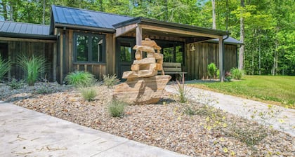 Woodside Ranch House w/ Hot Tub, Private Deck & Scenic Trails in Wine Country