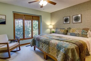 Desk, iron/ironing board, free WiFi, bed sheets