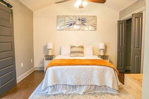 3 bedrooms, iron/ironing board, travel cot, free WiFi