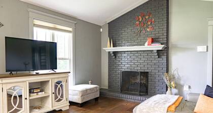 3BR Country Retreat • Pool, Gazebo & Play