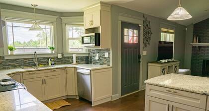 3BR Country Retreat • Pool, Gazebo & Play