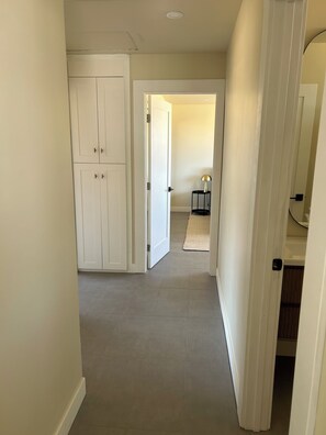 Interior - Peaceful Sunset View Home (Joshua Tree)