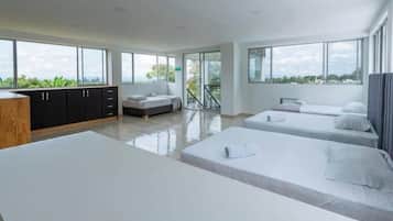 9 bedrooms, WiFi, bed sheets