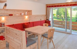 TV - 2 bedroom gorgeous apartment in Ellmau (Ellmau)