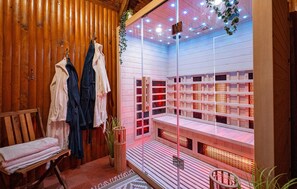 Sauna - Stunning home in Slatinski Drenovac (Slatinski Drenovac)