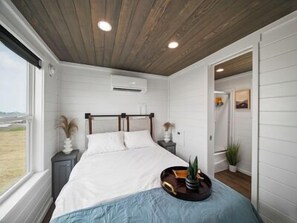 2 室のベッドルーム、WiFi (無料)