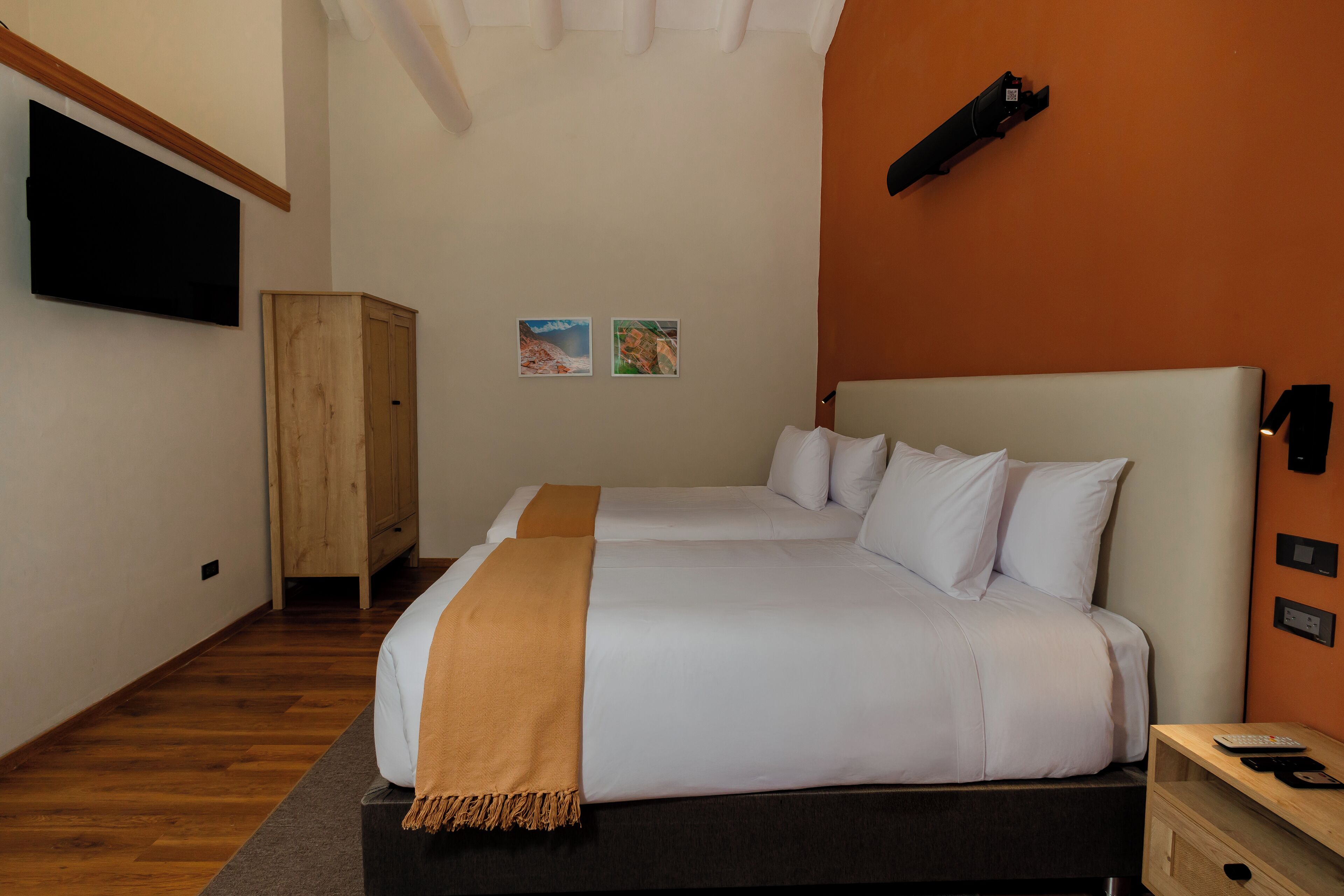In-room safe, desk, WiFi (free)