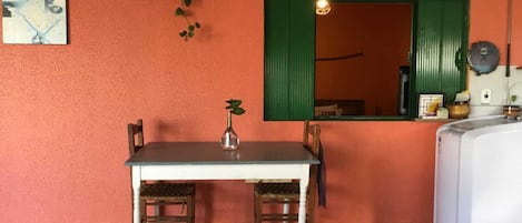 غرفة لتناول الطعام