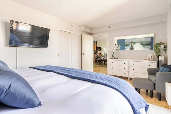 1 bedroom, iron/ironing board, internet, bed sheets