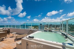 屋外スパ浴槽