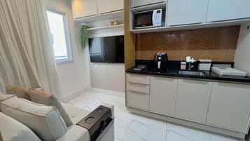 Basic Apartment | Private kitchen