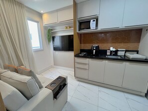 Basic Apartment | Private kitchen