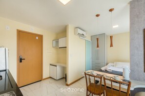 ベーシック アパートメント | 内装