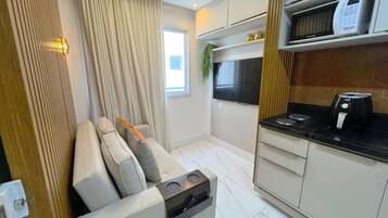 Basic Apartment | Living area