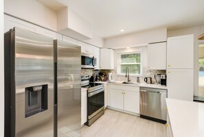 Microwave, oven, stovetop, dishwasher