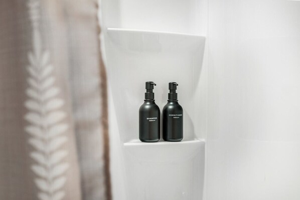 Bathroom amenities