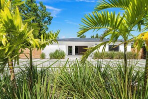 Property grounds - Villa Parque Pickleball/Volleyball/Bball/MiniGolf (Miami)