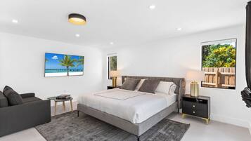 7 bedrooms, iron/ironing board, WiFi, bed sheets