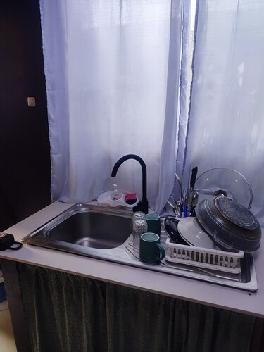 Cozy 1-bedroom apartment in tranquil Paramaribo with AC.15 minutes from the city