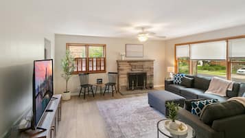 TV connectée, cheminée