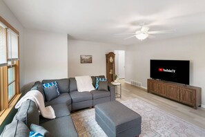 スマートテレビ、暖炉