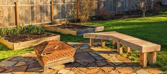 Charming South Eugene home with huge, enclosed yard!
