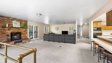 Smart TV, fireplace, foosball, table tennis