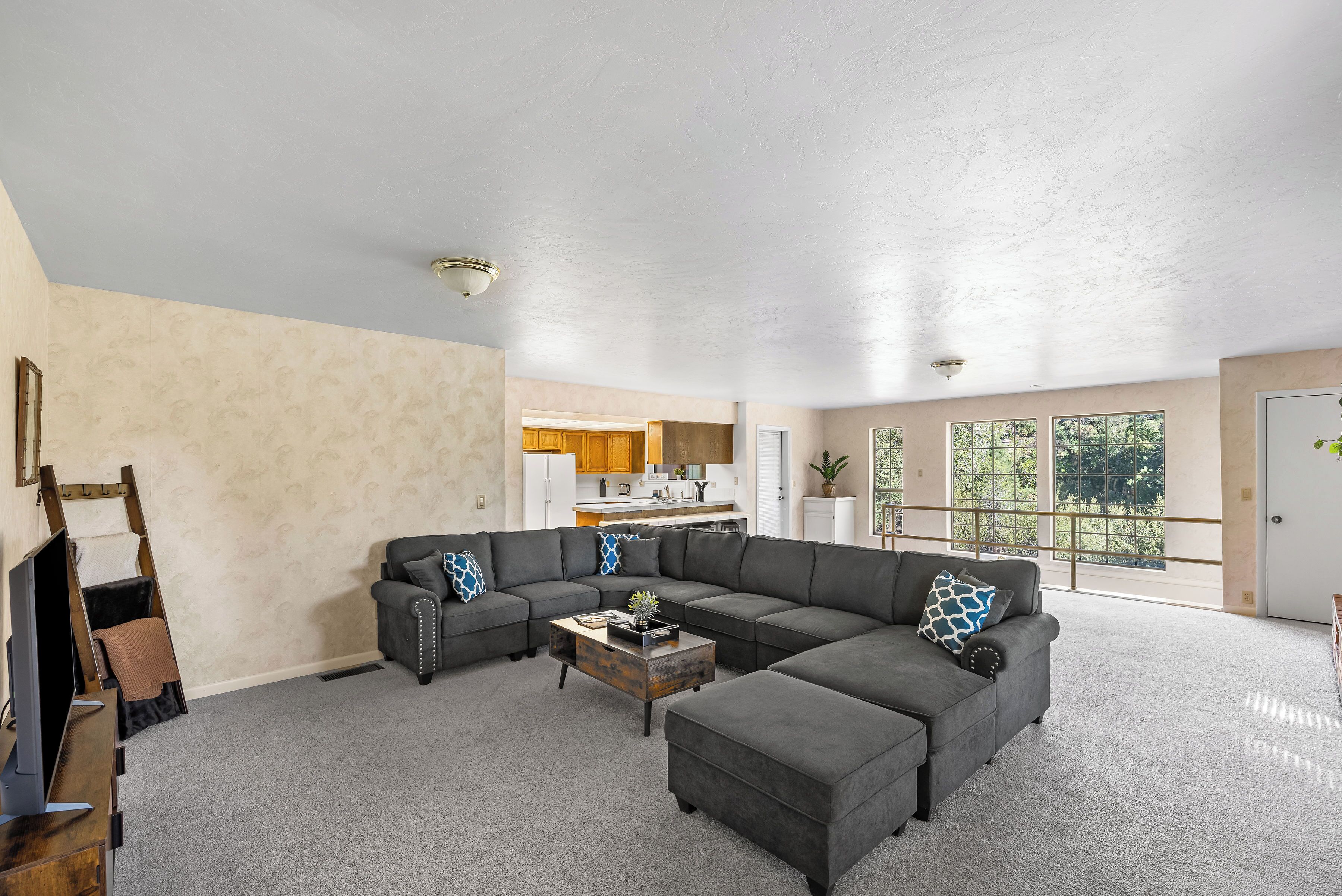 Smart TV, fireplace, foosball, table tennis