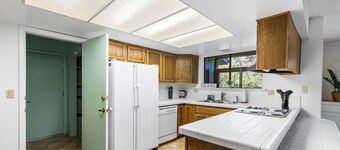 Prescott Family Getaway: Spacious 4-Bedroom Retreat with Game Room and Wildlife