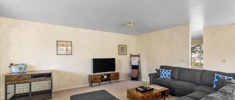 Smart TV, fireplace, foosball, table tennis