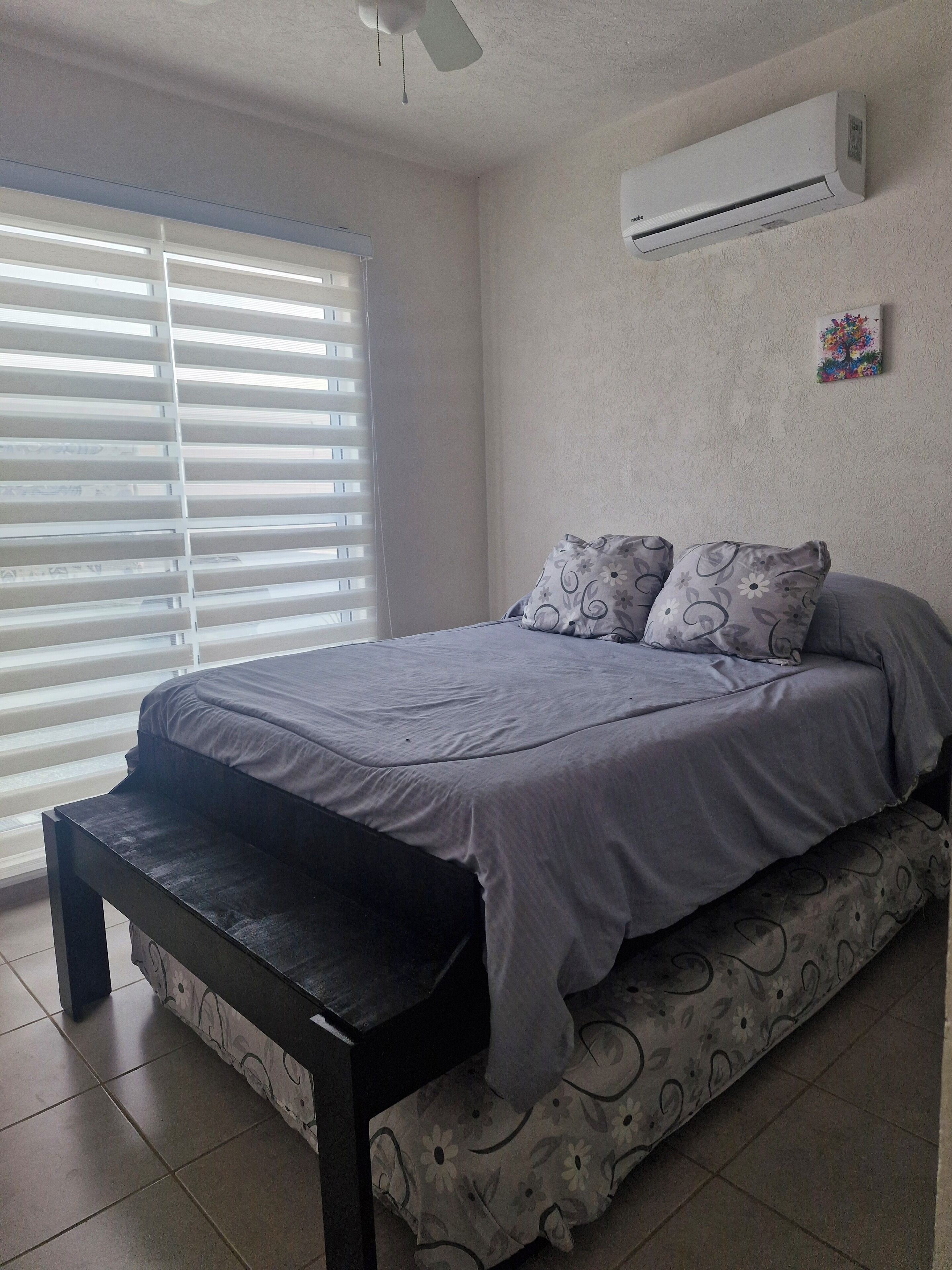 2 habitaciones, cuna de viaje, wifi gratis y ropa de cama 