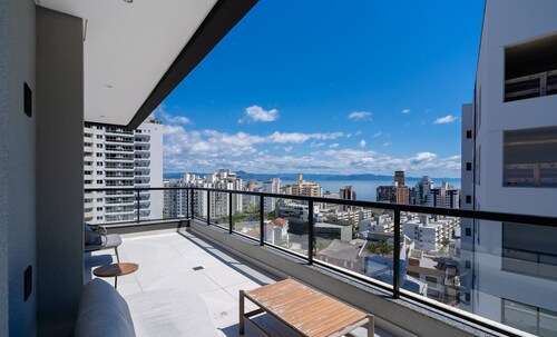 Your Stay Just 800m From the Beach in Floripa - CLG
