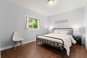 1 bedroom, free WiFi, bed sheets