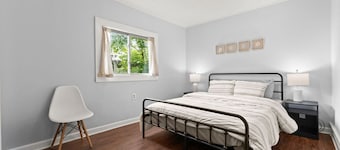 Cottage w/ Lake Access Unit 4