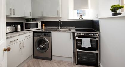 T&J House In Eyemouth: Cozy Coastal Retreat