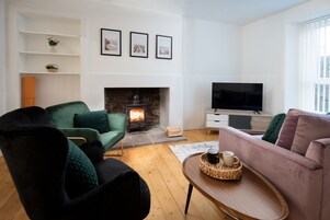 Casa, 2 quartos | Sala de estar
