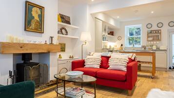 Nhà, 3 phòng ngủ | Phòng khách